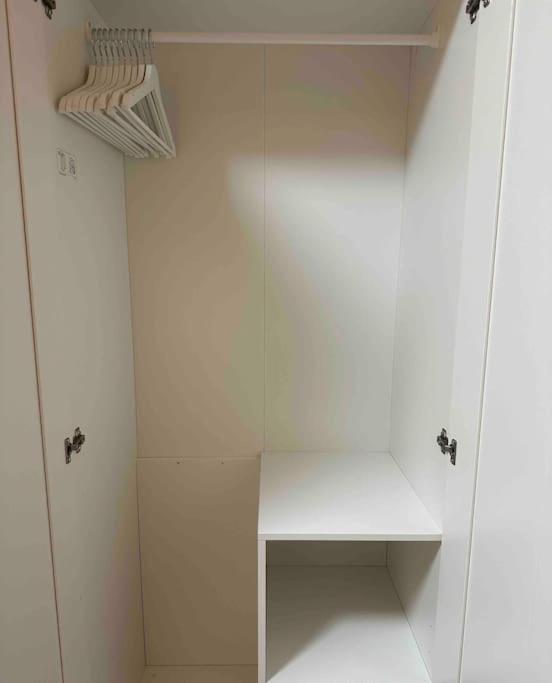 2 Zimmer Apartment Mit Parkplatz Berlin Dış mekan fotoğraf